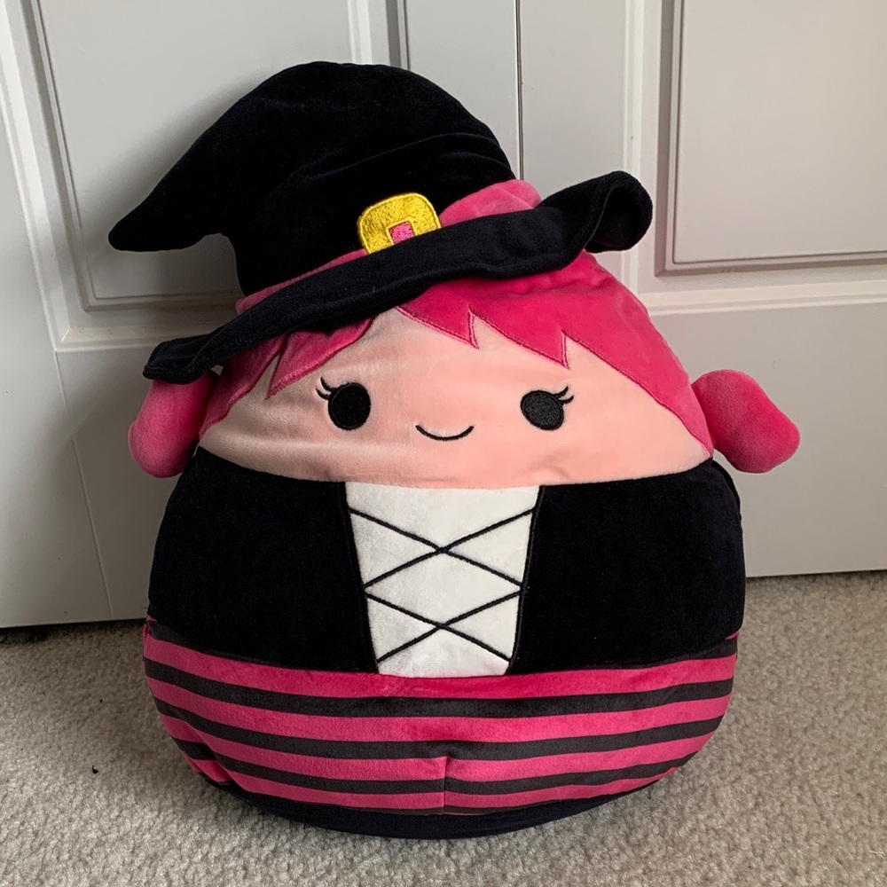 Squishmallow Witch